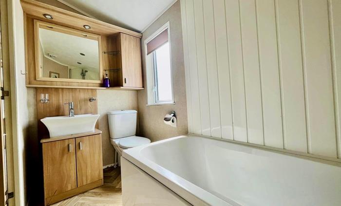 Static caravan main bathroom